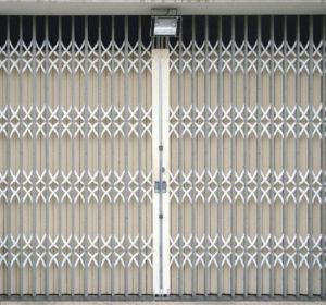 Iron loading door 03