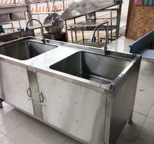 Industrial washbasin 01