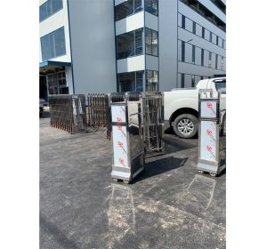 Stainless steel folding gate door