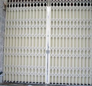 Iron loading door 04